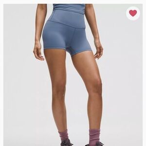 NWT woman’s size 14 lululemon align shorts 4”